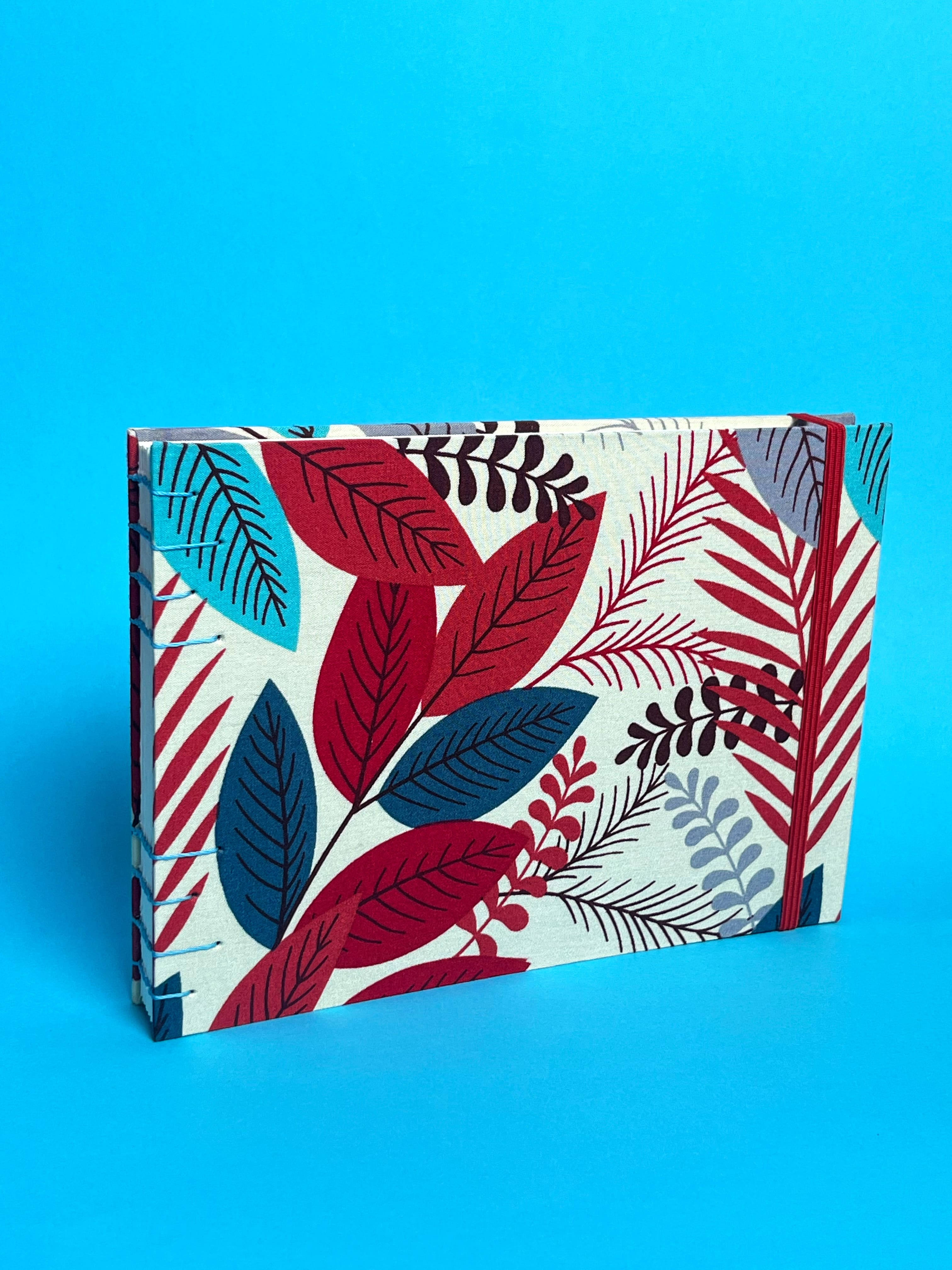 Sketchbook Acuarela Tamaño A5 Horizontal | Hojas Azules y Rojas