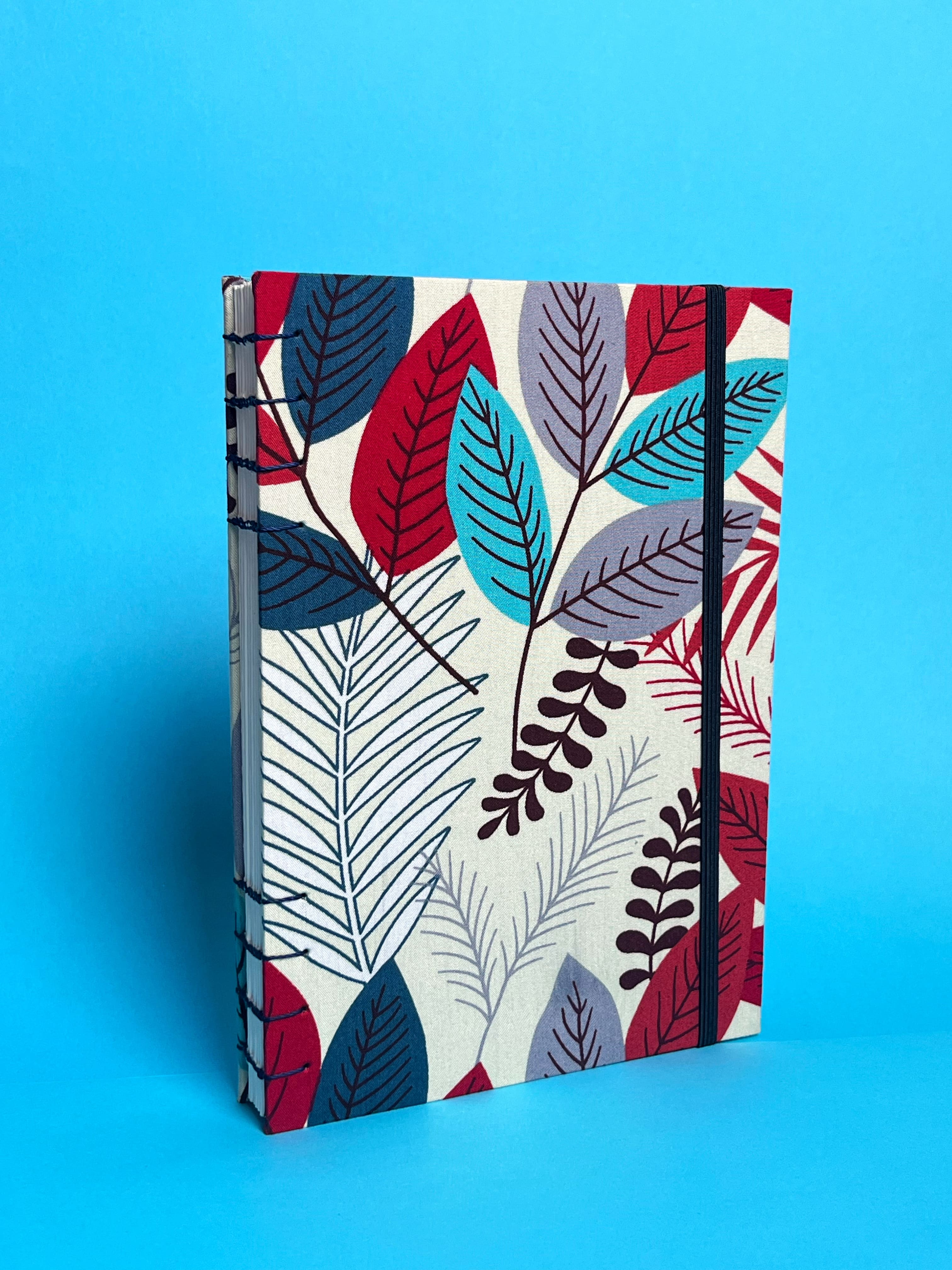 Sketchbook Acuarela Tamaño A5 Vertical | Hojas Azules y Rojas