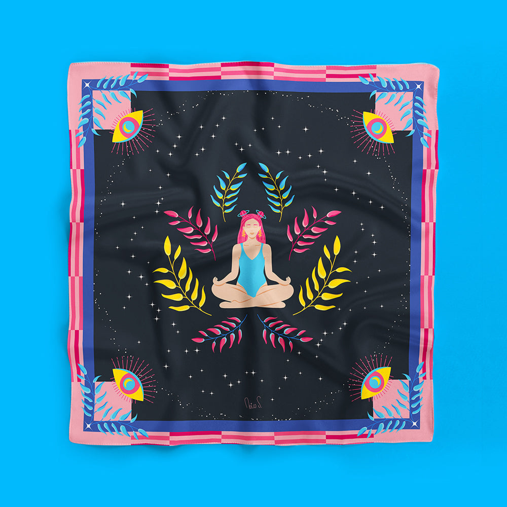 Pañuelo Ramitas Sagradas (fondo negro borde rosado)