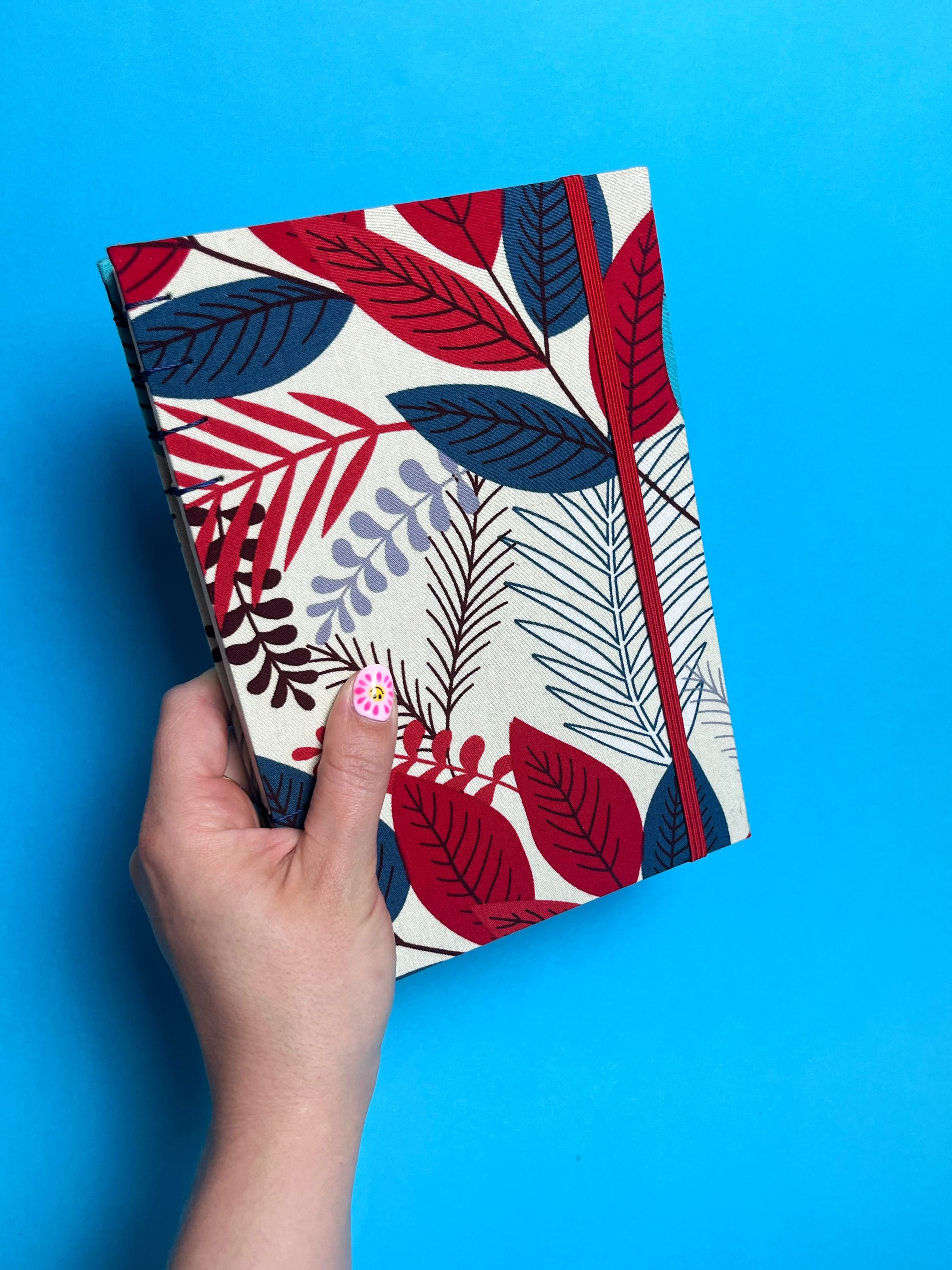 Sketchbook Acuarela Tamaño A5 Vertical | Hojas Azules y Rojas