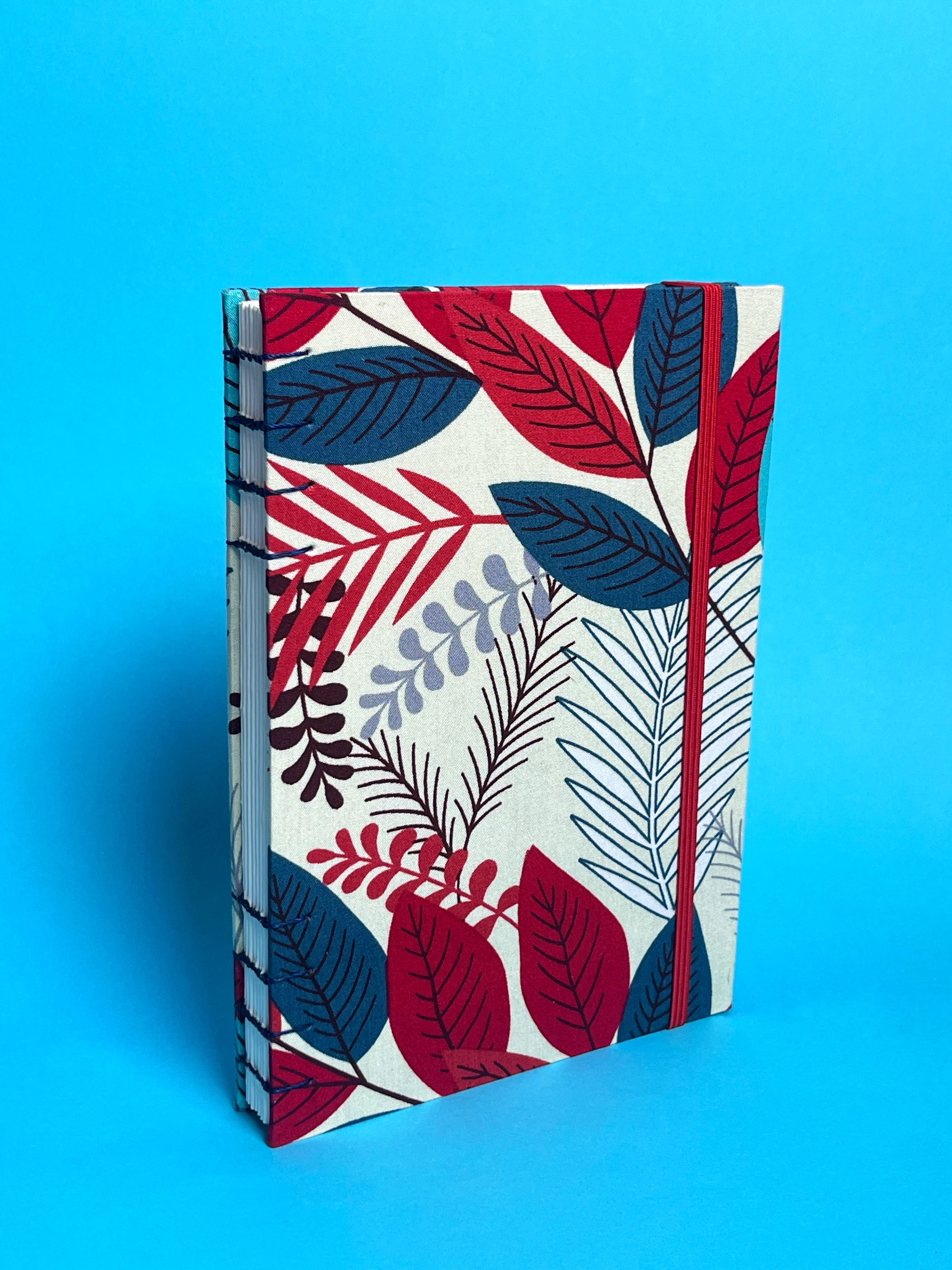 Sketchbook Acuarela Tamaño A5 Vertical | Hojas Azules y Rojas